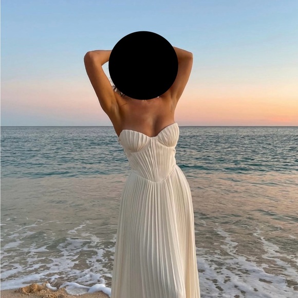 House of CB Amorata Ivory Pleated Maxi Dress